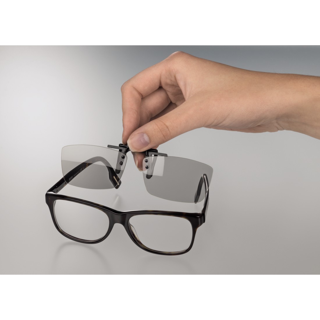 00109813 Hama Polarized 3D Glasses, clip on, spectacle wearers | hama.com